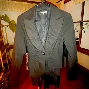 Women’s black tuxedo style short stretch jacket size M